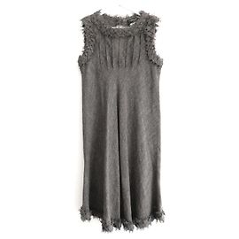 Vestido de linho e alpaca com acabamento em origami Chanel Outono 2010 Cinza