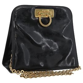 Bolsa Gancini Chain Salvatore Ferragamo em couro patentado preto e dourado Auth LNZ268 Preto Dourado
