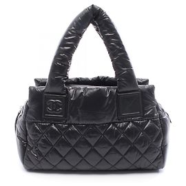Borsa Chanel Coco Cocoon in nylon e pelle, nera. Nero