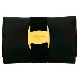 Étui à clés en cuir Vara Ribbon de Salvatore Ferragamo, Noir, Noir