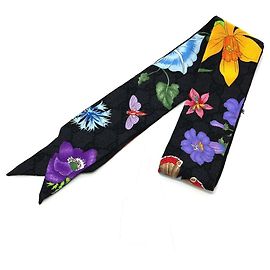 Cachecol/Cache-cou em seda com estampa GG Flora da GUCCI, preto, feminino Preto