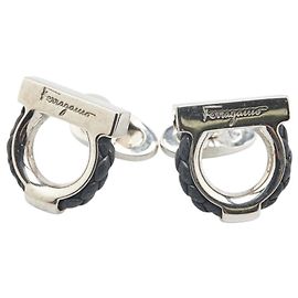 Salvatore Ferragamo Abotoaduras Gancini em prata e metal preto com couro, para homens Preto