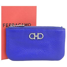 Monedero Gancini Salvatore Ferragamo como nuevo DP Azul