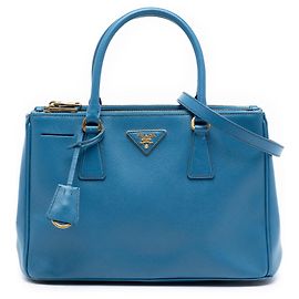 Sac à main Prada Galleria Double Zip en Saffiano Lux bleu petit Bleu Autre