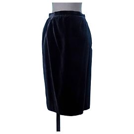 Yves Saint Laurent SAINT LAURENT Rive Gauche Rock aus schwarzem Samt Schwarz