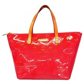 Louis Vuitton Vernis Bellevue PM Handbag Pink