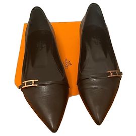 Ballerines Hermès en cuir noir Noir