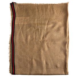 Gucci Foulard GG Supreme en soie et coton rayé Doré