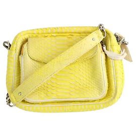 Bolsa de ombro Claris Virot em couro amarela Amarelo