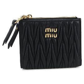 Billetera bi-fold Matelassé Miu Miu Negro