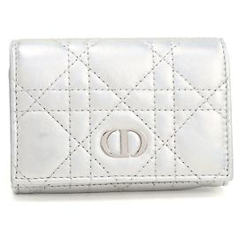 Christian Dior Bi-Fold Geldbörse in Silber Silber