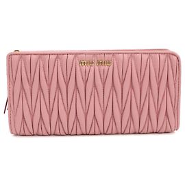 Cartera larga de piel de cordero rosa Miu Miu Rosa