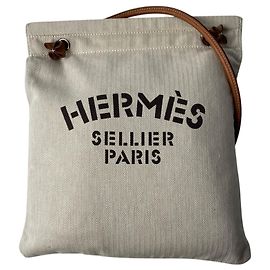 Bolsa de Ombro Aline MM da Hermès Bege