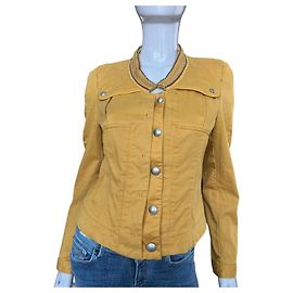 High Jackets Yellow