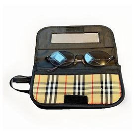 Óculos de sol Burberry com estojo Marrom