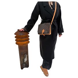 Cartouchière Louis Vuitton en bon état Marron