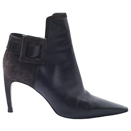 Roger Vivier Black Suede Heels Black