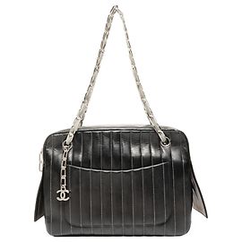 Borsa a Spalla in Pelle di Agnello Chanel Nero