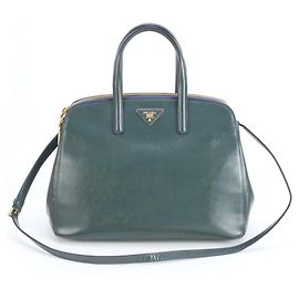 Bolsa de ombro em couro Saffiano com logo triangular Prada Verde