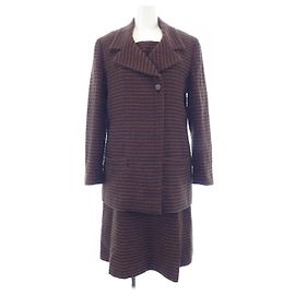 Ensemble de trois pièces Chanel P11497V06878 98A Marron