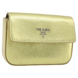 Prada Pochette en cuir doré Auth gh1740 Doré