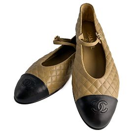 Chanel Sapatilhas de balé em couro de bezerro acolchoadas com bico captoe bicolor Multicor