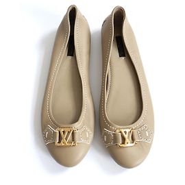 Louis Vuitton Dreamy Rose Beige Leather Ballet Flats Beige