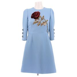 Dolce & Gabbana Robe courte bleu avec fleur à sequins en laine et soie Blue