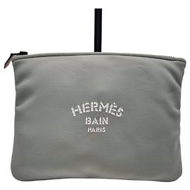 Hermès Pouch Bain in Neoprene MM (Unisex) Marrone