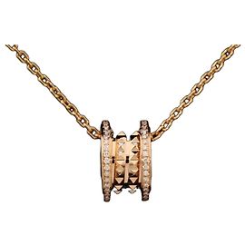 Bulgari Collana con pendente a forma di lucchetto in oro rosa e diamanti Rosa