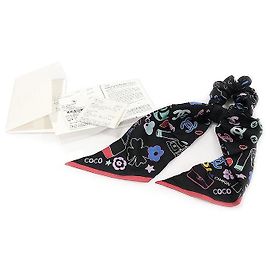 Chanel Scrunchie de cabelo em seda preta com padrão de logo CC Preto
