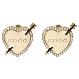 Chanel Coco Heart Perlenohrringe Weiß
