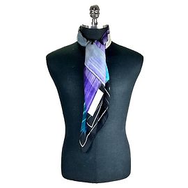 Chanel Cachecol de seda chiffon com padrão twill Azul