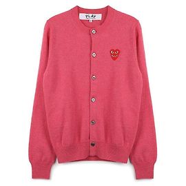 Comme Des Garcons Rosa Cardigan mit rotem Doppelherz-Patch Pink