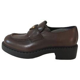 Prada Mocassins en cuir chocolat Marron
