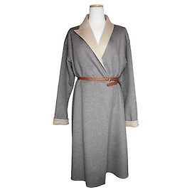 Hermès Casaco cinza de cashmere com cinto Marrom
