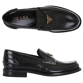 Prada Lackleder-Mokassin mit Logo Schwarz