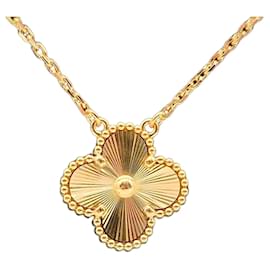 Van Cleef & Arpels Vintage Alhambra Gyoza Necklace Black