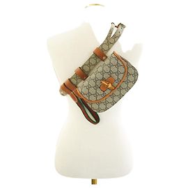 Gucci Bolsa de cintura em bambu UIQEN em lona bege Marrom