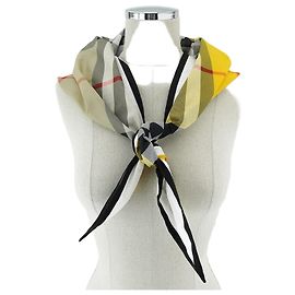 Burberry Cachecol xadrez triangular amarelo em algodão Marrom