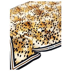 Burberry Lenço de seda com estampa de leopardo Preto