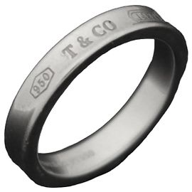 Tiffany & Co Bague étroite en platine Taille Argenté