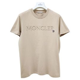 Camiseta bege com patch de logo bordado Moncler Marrom