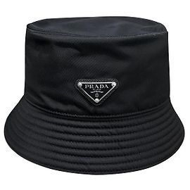 Prada Chapéu bucket em Re-Nylon preto com logo triangular Preto