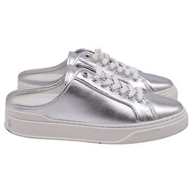 Baskets Mules Skater Stuart Weitzman en Cuir Argenté Argenté Métallisé