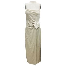 Ecru Briar Midikleid aus crinkled Satin mit Raffung von Nanushka Beige
