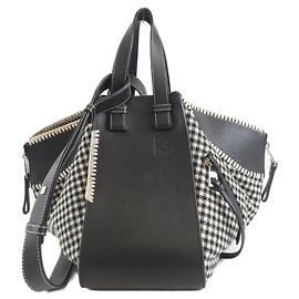 Bolsa de Ombro Hammock Small da Loewe Preto Branco
