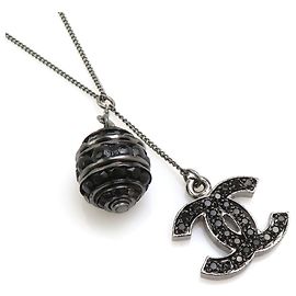 Collana da donna Chanel in nero e gunmetal Nero Metallico