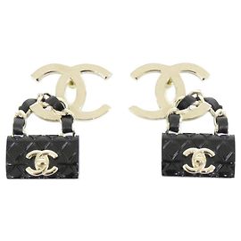 Brincos pendentes em couro de bezerro preto Chanel Preto