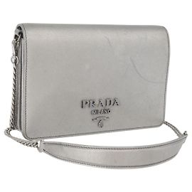 Bolsa de Ombro PRADA em Couro Safiano Prata Auth bs33612 Prata